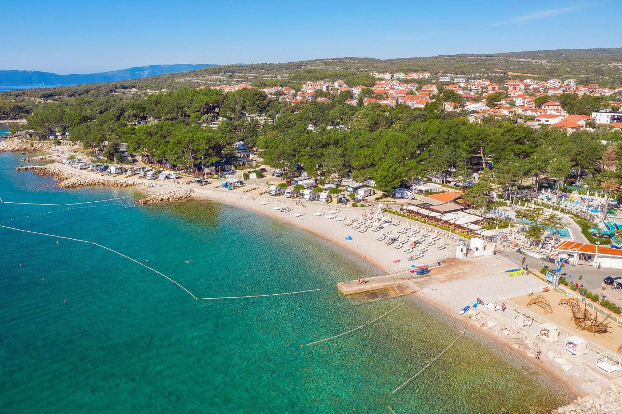 Deluxe Beach Apartments by Traveler Tourist Agency Krk Krk Town Exterior photo