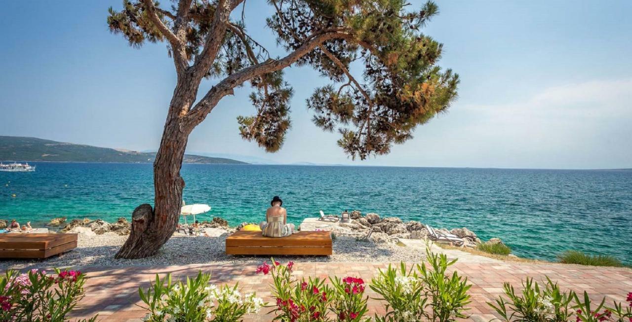 Deluxe Beach Apartments by Traveler Tourist Agency Krk Krk Town Exterior photo